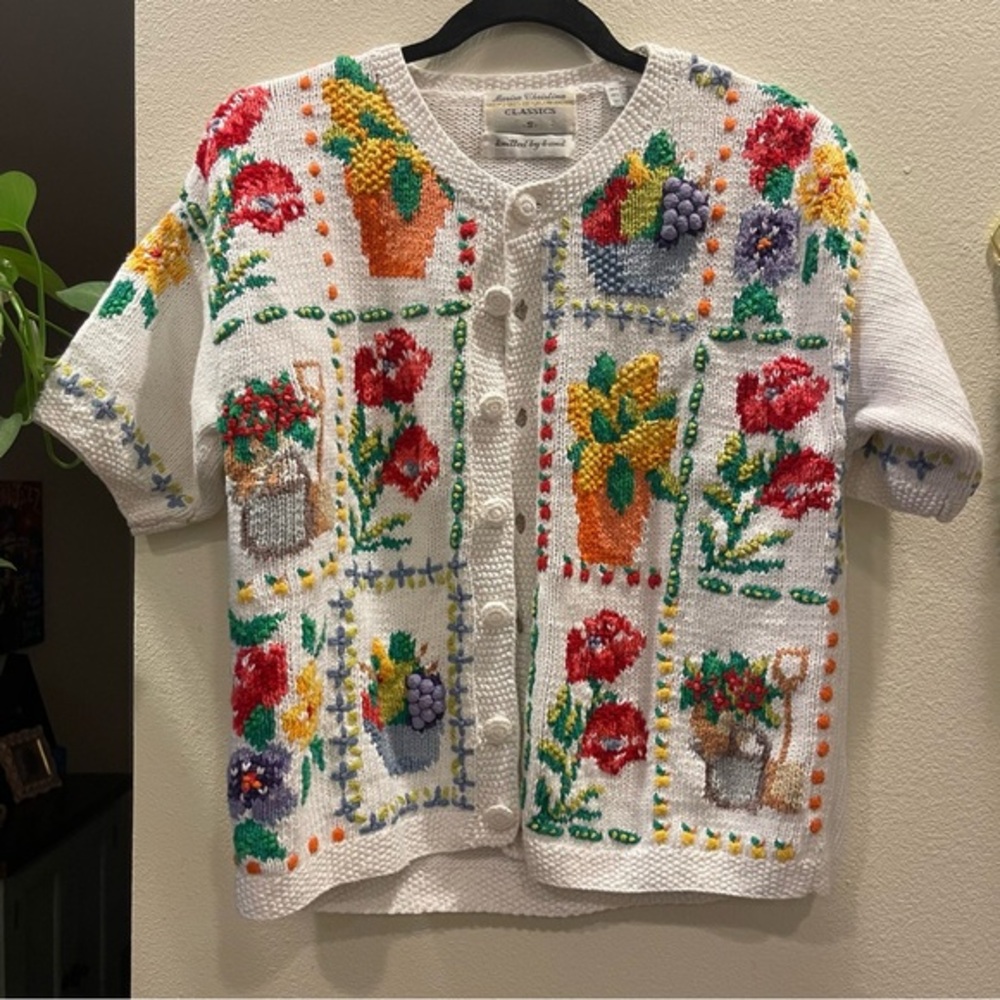 Adorable vintage cardigan